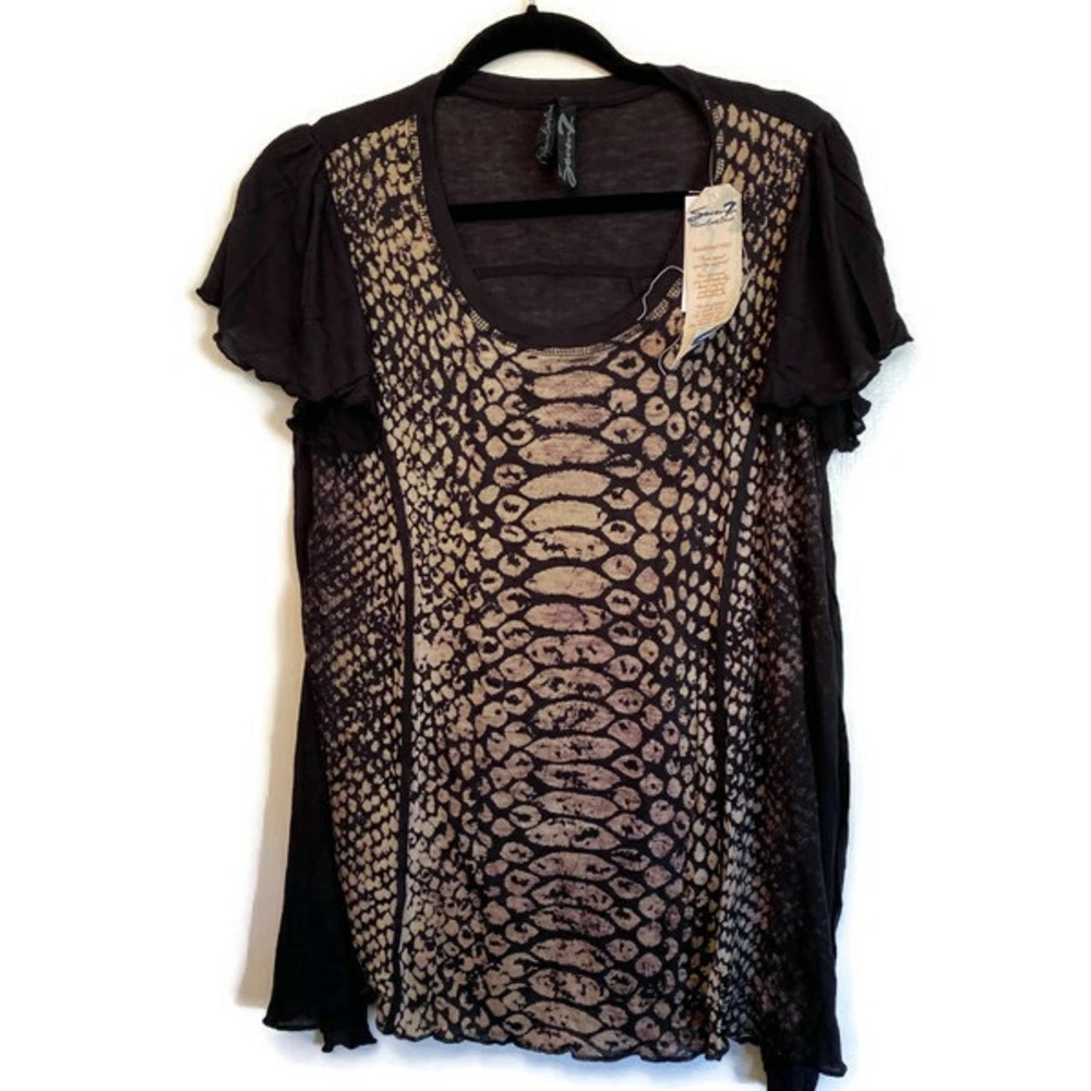 Seven 7 Women's Snake Front Print Top NEW $44